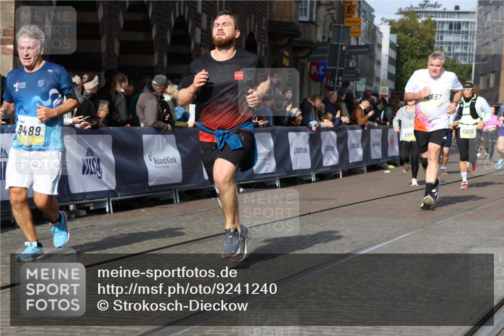 05.10.2025 - 20. swb-Marathon Bremen Strokosch-Dieckow http://msf.ph/oto/9241240 05.10.2025 10:57:16 Ziel 7101, 9260, 9292, 9450, 9489, 9550, 9844, 9947, 10169, 10281, 10293, 10367, 10657, 11015, 11596 meine-sportfotos.de