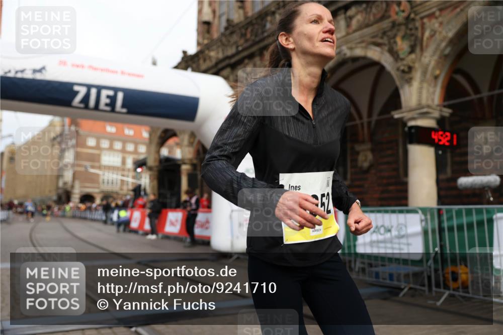 05.10.2025 - 20. swb-Marathon Bremen Yannick Fuchs http://msf.ph/oto/9241710 05.10.2025 10:41:16 Ziel 10606, 10952 meine-sportfotos.de