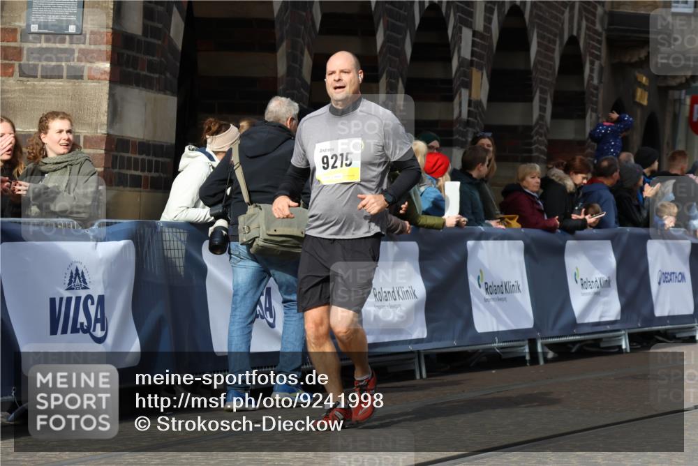 05.10.2025 - 20. swb-Marathon Bremen Strokosch-Dieckow http://msf.ph/oto/9241998 05.10.2025 10:57:28 Ziel 9000, 9215, 9625, 9747, 9904, 9914, 9962, 10139, 10645, 10739, 10950, 11360, 11606 meine-sportfotos.de