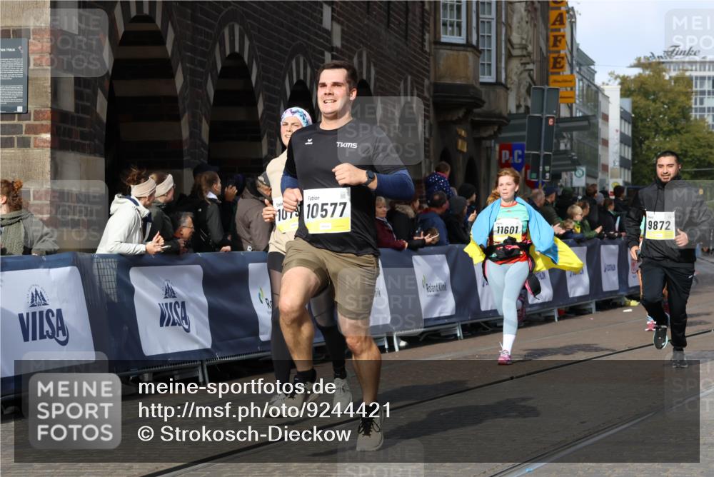 05.10.2025 - 20. swb-Marathon Bremen Strokosch-Dieckow http://msf.ph/oto/9244421 05.10.2025 10:58:02 Ziel 9576, 9582, 9634, 9872, 10127, 10377, 10395, 10459, 10577, 10620, 10793, 11058, 11601, 11663 meine-sportfotos.de