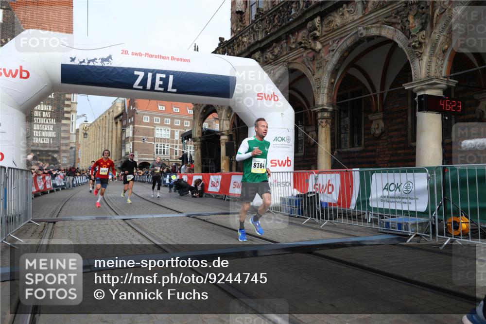 05.10.2025 - 20. swb-Marathon Bremen Yannick Fuchs http://msf.ph/oto/9244745 05.10.2025 10:42:19 Ziel 8187, 9364, 9504, 10838, 11217, 11422 meine-sportfotos.de