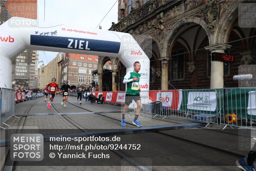 05.10.2025 - 20. swb-Marathon Bremen Yannick Fuchs http://msf.ph/oto/9244752 05.10.2025 10:42:19 Ziel 8187, 9364, 9504, 10838, 11217, 11422 meine-sportfotos.de