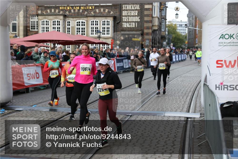 05.10.2025 - 20. swb-Marathon Bremen Yannick Fuchs http://msf.ph/oto/9244843 05.10.2025 11:11:23 Ziel 8865, 9011, 9245, 9264, 9273, 9386, 9479, 9822, 9823, 9836, 9837, 10183, 10614, 11158, 11568, 11578, 11580 meine-sportfotos.de