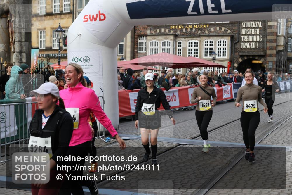 05.10.2025 - 20. swb-Marathon Bremen Yannick Fuchs http://msf.ph/oto/9244911 05.10.2025 11:11:25 Ziel 9011, 9264, 9273, 9386, 9479, 9836, 9837, 10183, 10614, 11158, 11568, 11578, 11580 meine-sportfotos.de