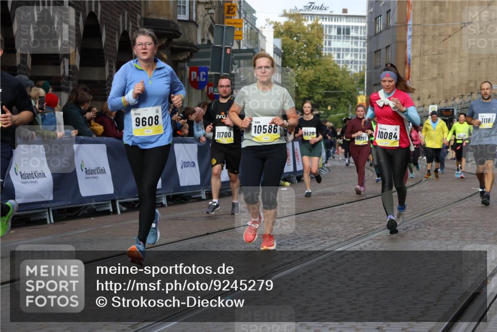 05.10.2025 - 20. swb-Marathon Bremen Strokosch-Dieckow http://msf.ph/oto/9245279 05.10.2025 10:58:23 Ziel 9174, 9433, 9462, 9608, 9820, 10055, 10084, 10586, 11181, 11184, 11291, 11495, 11591, 11700, 11724 meine-sportfotos.de