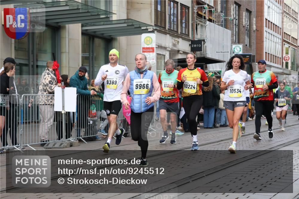 05.10.2025 - 20. swb-Marathon Bremen Strokosch-Dieckow http://msf.ph/oto/9245512 05.10.2025 10:50:37 Ziel 7733, 9199, 9251, 9256, 9277, 9287, 9399, 9416, 9425, 9630, 9658, 9663, 9715, 9742, 9888, 9894, 9966, 9969, 9975, 10029, 10043, 10206, 10224, 10226, 10227, 10254, 10279, 10378, 10479, 10534, 10669, 10689, 10698, 10743, 10932, 11061, 11220, 11279, 11311, 11391, 11543, 11573, 7733, 9199, 9251, 9256, 9277, 9287, 9399, 9416, 9425, 9630, 9658, 9663, 9715, 9742, 9888, 9894, 9966, 9969, 9975, 10029, 10043, 10206, 10224, 10226, 10227 meine-sportfotos.de