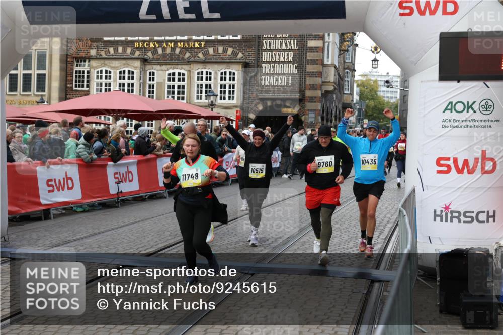 05.10.2025 - 20. swb-Marathon Bremen Yannick Fuchs http://msf.ph/oto/9245615 05.10.2025 11:10:06 Ziel 9288, 9410, 9685, 9760, 9972, 10435, 10448, 10515, 10659, 10827, 10860, 10885, 11219, 11381, 11405, 11634, 11748 meine-sportfotos.de
