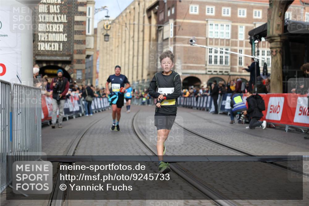 05.10.2025 - 20. swb-Marathon Bremen Yannick Fuchs http://msf.ph/oto/9245733 05.10.2025 10:42:31 Ziel 9700, 9775, 10208, 10375, 11230 meine-sportfotos.de