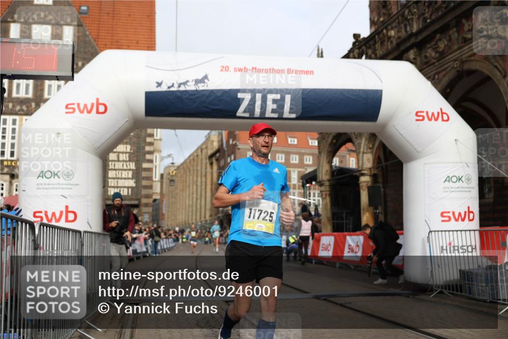 05.10.2025 - 20. swb-Marathon Bremen Yannick Fuchs http://msf.ph/oto/9246001 05.10.2025 10:42:41 Ziel 11725 meine-sportfotos.de