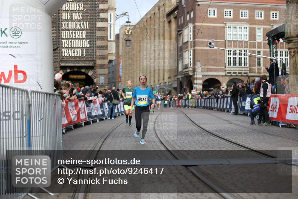 05.10.2025 - 20. swb-Marathon Bremen Yannick Fuchs http://msf.ph/oto/9246417 05.10.2025 10:42:55 Ziel 9524, 11640 meine-sportfotos.de