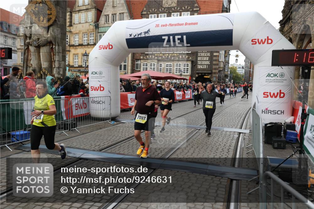 05.10.2025 - 20. swb-Marathon Bremen Yannick Fuchs http://msf.ph/oto/9246631 05.10.2025 11:12:06 Ziel 7007, 9420, 9726, 9867, 10815, 10839, 10849, 11215, 11563 meine-sportfotos.de
