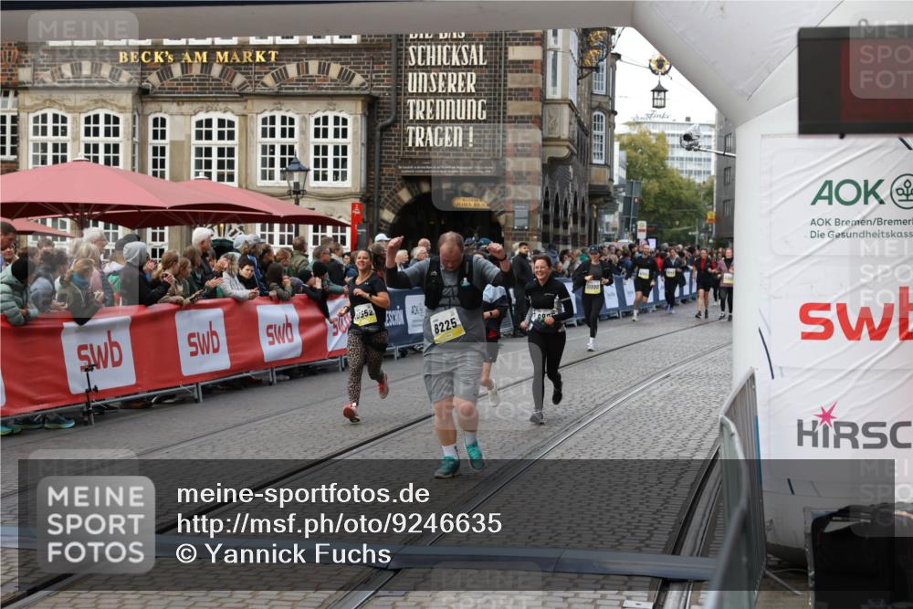 05.10.2025 - 20. swb-Marathon Bremen Yannick Fuchs http://msf.ph/oto/9246635 05.10.2025 11:10:32 Ziel 8225, 8533, 9734, 9895, 10189, 10280, 10288, 10552, 11388 meine-sportfotos.de