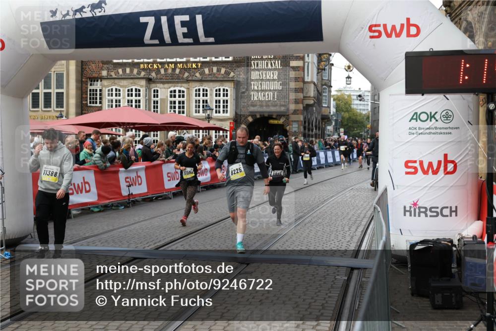 05.10.2025 - 20. swb-Marathon Bremen Yannick Fuchs http://msf.ph/oto/9246722 05.10.2025 11:10:33 Ziel 8225, 8533, 9734, 9895, 10280, 10288, 10552, 11388 meine-sportfotos.de