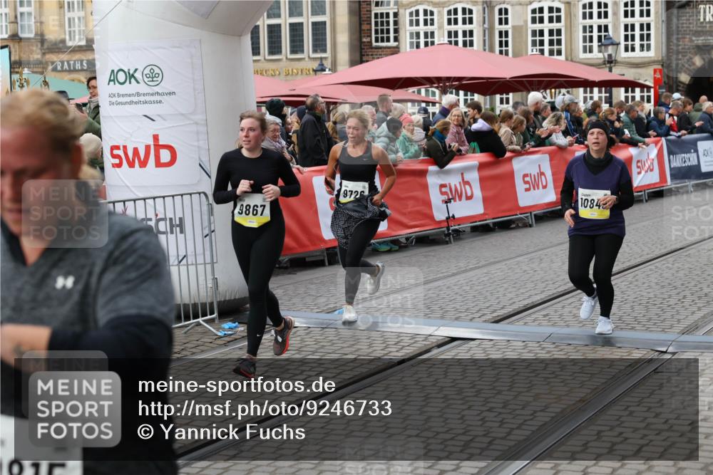05.10.2025 - 20. swb-Marathon Bremen Yannick Fuchs http://msf.ph/oto/9246733 05.10.2025 11:12:09 Ziel 7007, 9420, 9726, 9867, 10499, 10815, 10839, 10849, 11215 meine-sportfotos.de