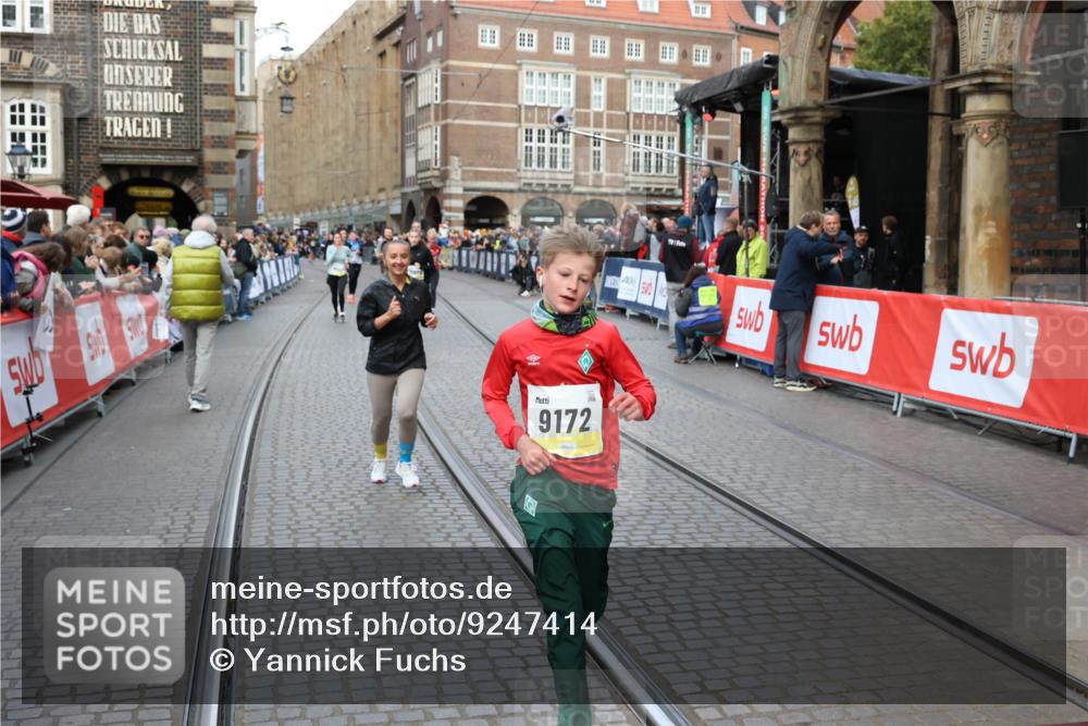 05.10.2025 - 20. swb-Marathon Bremen Yannick Fuchs http://msf.ph/oto/9247414 05.10.2025 10:52:33 Ziel 9172, 9584, 9987, 10241, 10507, 10608, 10719, 11528, 11665 meine-sportfotos.de