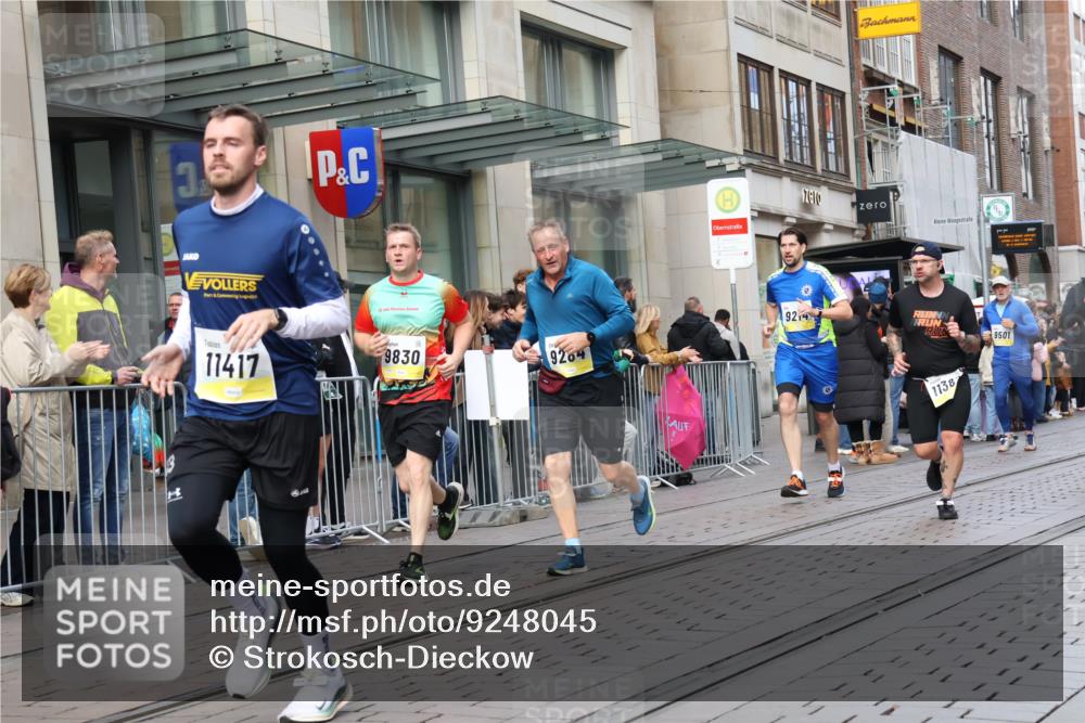 05.10.2025 - 20. swb-Marathon Bremen Strokosch-Dieckow http://msf.ph/oto/9248045 05.10.2025 10:52:30 Ziel 9187, 9209, 9214, 9284, 9501, 9517, 9581, 9830, 9918, 9985, 10064, 10308, 10309, 10514, 10548, 10779, 10833, 10955, 10997, 11012, 11382, 11398, 11417, 11450, 11587, 11722, 9187, 9209, 9214, 9284, 9501, 9517, 9581, 9830, 9918, 9985, 10064, 10308, 10309, 10514, 10548, 10779, 10833, 10955, 10997, 11012, 11382, 11398, 11417, 11450, 11587, 11722 meine-sportfotos.de