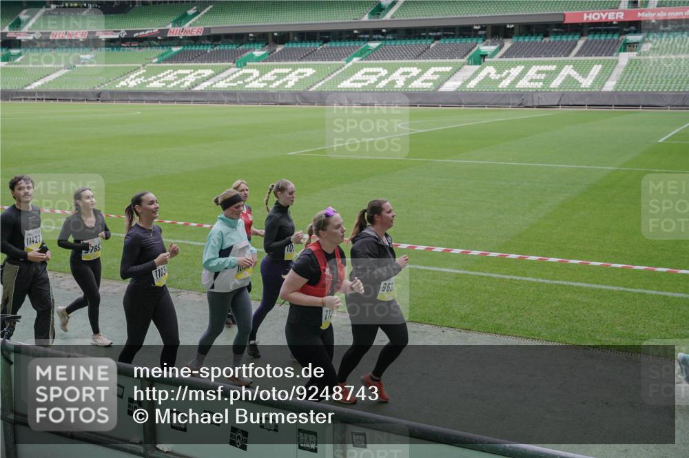 05.10.2025 - 20. swb-Marathon Bremen Michael Burmester http://msf.ph/oto/9248743 05.10.2025 10:39:22 Laufen im Stadion 7199, 7654, 7788, 7789, 7979, 8123, 9002, 9180, 9186, 9224, 9225, 9228, 9229, 9269, 9300, 9315, 9324, 9325, 9379, 9394, 9398, 9419, 9515, 9523, 9610, 9628, 9644, 9660, 9668, 9713, 9765, 9780, 9782, 9850, 9890, 9908, 9927, 9944, 9998, 10018, 10021, 10025, 10106, 10142, 10207, 10213, 10238, 10255, 10258, 10289, 10371, 10374, 10405, 10426, 10446, 10462, 10483, 10498, 10529, 10531, 10551, 10557, 10567, 10587, 10597, 10623, 10734, 10749, 10853, 9182, 9184 meine-sportfotos.de