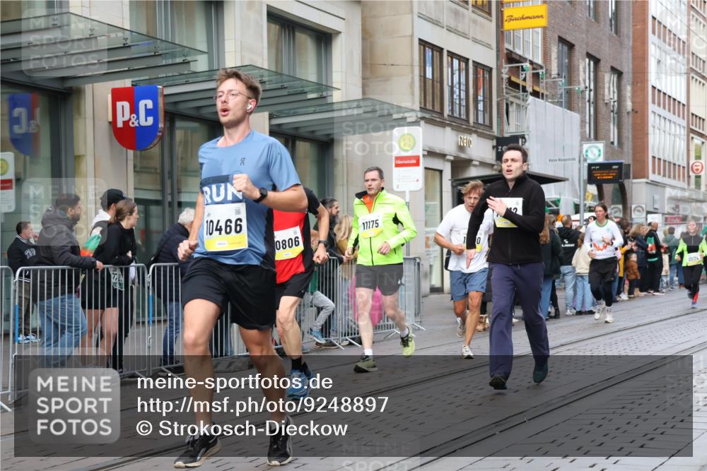 05.10.2025 - 20. swb-Marathon Bremen Strokosch-Dieckow http://msf.ph/oto/9248897 05.10.2025 10:52:57 Ziel 7193, 7251, 9263, 9449, 9539, 9703, 9717, 9834, 9868, 9956, 9957, 10057, 10128, 10242, 10302, 10317, 10335, 10349, 10369, 10460, 10466, 10468, 10655, 10806, 10934, 10958, 10993, 11174, 11175, 11300, 11377, 11510, 11512, 11545, 11616, 11716, 7193, 7251, 9263, 9449, 9539, 9703, 9717, 9834, 9868, 9956, 9957, 10057, 10128, 10242, 10302, 10317, 10335, 10349, 10369, 10460, 10466, 10468, 10655, 10806, 10934, 10958, 10993, 11174 meine-sportfotos.de