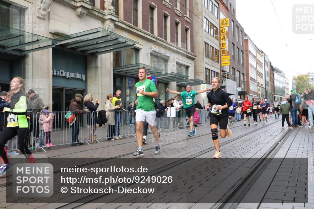 05.10.2025 - 20. swb-Marathon Bremen Strokosch-Dieckow http://msf.ph/oto/9249026 05.10.2025 10:53:06 Ziel 7193, 7251, 9238, 9263, 9461, 9464, 9539, 9569, 9717, 9868, 9956, 9957, 10057, 10302, 10310, 10317, 10335, 10369, 10468, 10642, 10655, 10806, 10925, 10934, 10958, 10993, 11174, 11175, 11246, 11377, 11510, 11512, 11545, 11616, 11716, 7193, 7251, 9238, 9263, 9461, 9464, 9539, 9569, 9717, 9868, 9956, 9957, 10057, 10302, 10310, 10317, 10335, 10369, 10468, 10642, 10655, 10806, 10925, 10934, 10958, 10993, 11174, 11246 meine-sportfotos.de
