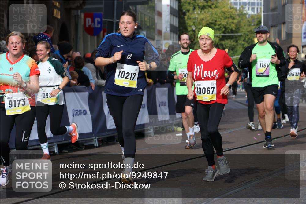 05.10.2025 - 20. swb-Marathon Bremen Strokosch-Dieckow http://msf.ph/oto/9249847 05.10.2025 11:00:25 Ziel 7178, 7215, 9173, 9177, 9531, 10063, 10067, 10071, 10217, 10504, 10794, 10930, 11003, 11255, 11534, 11595, 11610, 11619, 11699 meine-sportfotos.de
