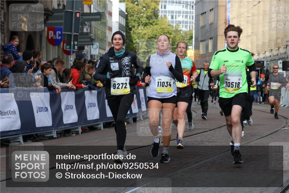 05.10.2025 - 20. swb-Marathon Bremen Strokosch-Dieckow http://msf.ph/oto/9250534 05.10.2025 11:00:40 Ziel 9272, 9327, 9389, 9827, 9858, 10182, 10518, 10571, 10690, 10872, 10901, 11034, 11162 meine-sportfotos.de