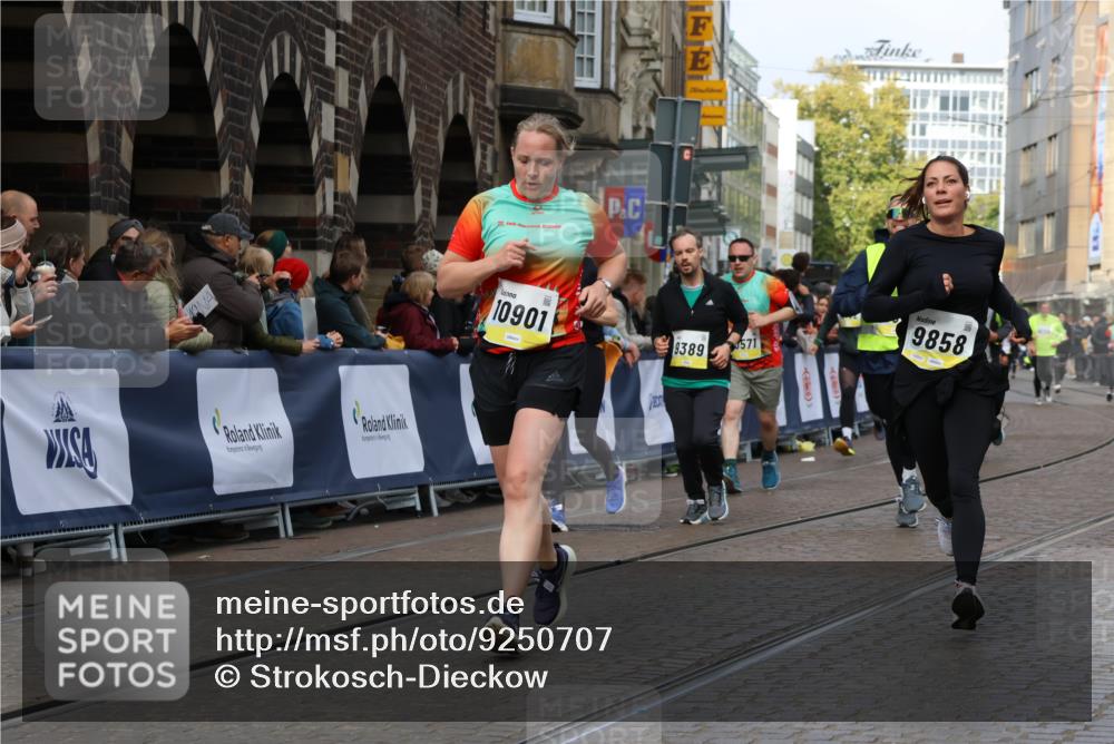 05.10.2025 - 20. swb-Marathon Bremen Strokosch-Dieckow http://msf.ph/oto/9250707 05.10.2025 11:00:43 Ziel 9272, 9327, 9389, 9827, 9858, 10182, 10518, 10571, 10690, 10872, 10901, 11034 meine-sportfotos.de