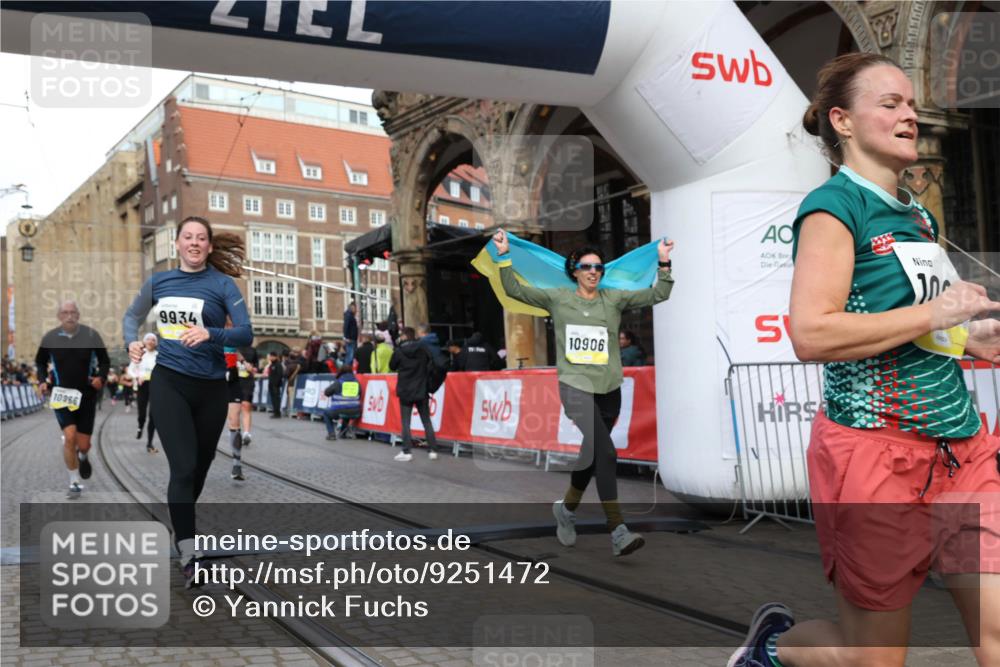 05.10.2025 - 20. swb-Marathon Bremen Yannick Fuchs http://msf.ph/oto/9251472 05.10.2025 10:53:52 Ziel 9494, 9934, 10020, 10416, 10906, 10925, 10966, 11046, 11141, 11383 meine-sportfotos.de