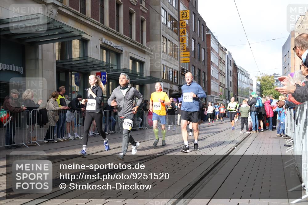 05.10.2025 - 20. swb-Marathon Bremen Strokosch-Dieckow http://msf.ph/oto/9251520 05.10.2025 10:54:33 Ziel 8326, 9282, 9295, 9427, 9436, 9475, 9560, 9570, 9591, 9754, 9776, 9791, 10007, 10014, 10024, 10231, 10232, 10233, 10487, 10609, 10770, 11163, 11276, 11320, 11363, 11373, 11470, 11507, 11523, 8326, 9282, 9295, 9427, 9436, 9475, 9560, 9570, 9591, 9754, 9776, 9791, 10007, 10014, 10024, 10231, 10232, 10233, 10487, 10609, 10770, 11163, 11276, 11320, 11363, 11373, 11470, 11507, 11523 meine-sportfotos.de