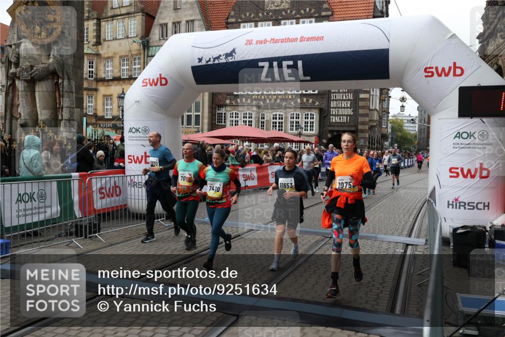 05.10.2025 - 20. swb-Marathon Bremen Yannick Fuchs http://msf.ph/oto/9251634 05.10.2025 11:14:02 Ziel 7014, 7410, 9631, 9667, 9946, 10000, 10671, 10756, 10842, 11541, 11652, 11653 meine-sportfotos.de