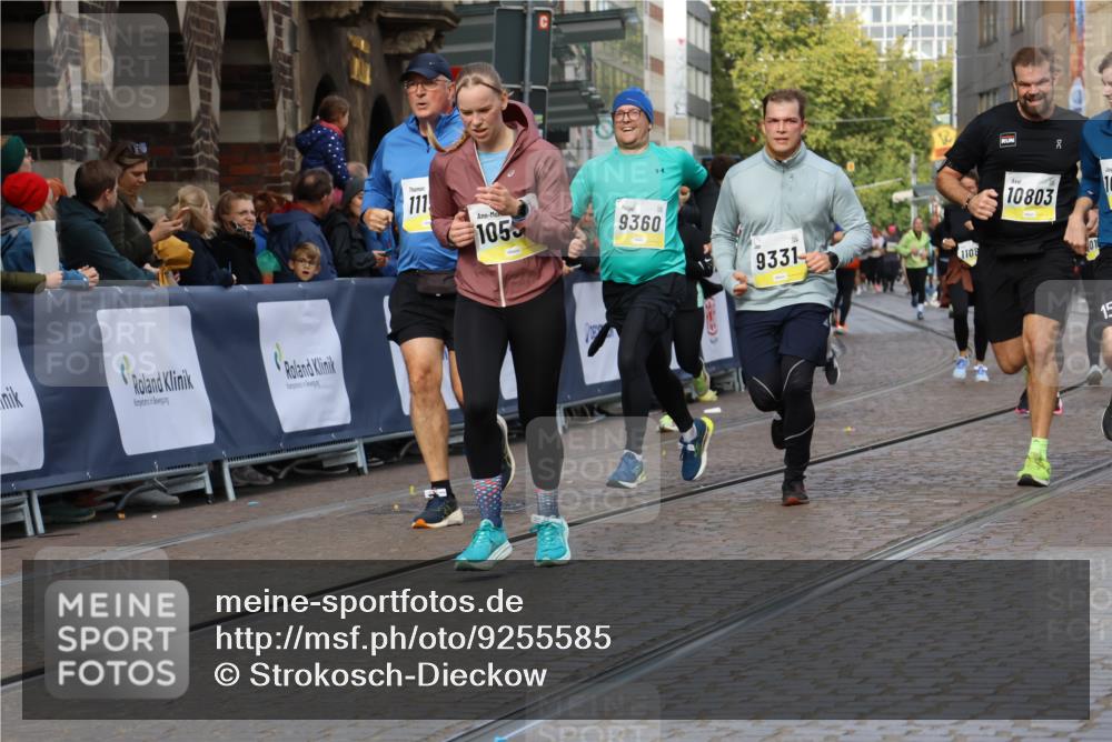 05.10.2025 - 20. swb-Marathon Bremen Strokosch-Dieckow http://msf.ph/oto/9255585 05.10.2025 11:02:45 Ziel 9331, 9360, 9516, 9841, 10129, 10207, 10510, 10530, 10734, 10803, 10804, 10940, 11024, 11087, 11193, 11576 meine-sportfotos.de