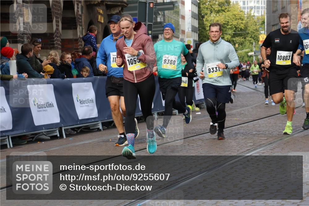 05.10.2025 - 20. swb-Marathon Bremen Strokosch-Dieckow http://msf.ph/oto/9255607 05.10.2025 11:02:45 Ziel 9331, 9360, 9516, 9841, 10129, 10207, 10510, 10530, 10734, 10803, 10804, 10940, 11024, 11087, 11193, 11576 meine-sportfotos.de