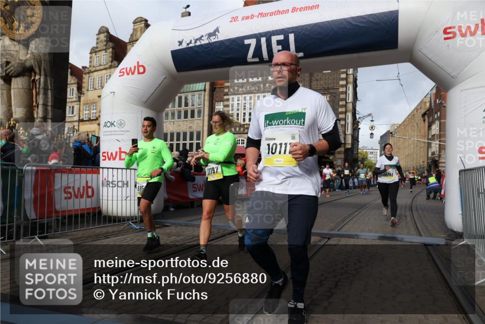 05.10.2025 - 20. swb-Marathon Bremen Yannick Fuchs http://msf.ph/oto/9256880 05.10.2025 10:55:39 Ziel 9492, 9722, 9856, 9902, 10111, 10256, 10262, 10745, 10757, 11025, 11197 meine-sportfotos.de
