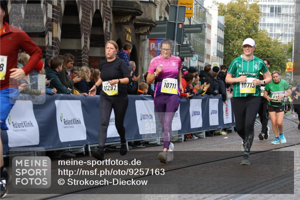 05.10.2025 - 20. swb-Marathon Bremen Strokosch-Dieckow http://msf.ph/oto/9257163 05.10.2025 11:03:40 Ziel 9315, 9940, 10213, 10238, 10297, 10478, 10603, 10604, 10711, 10713, 11306, 11589 meine-sportfotos.de