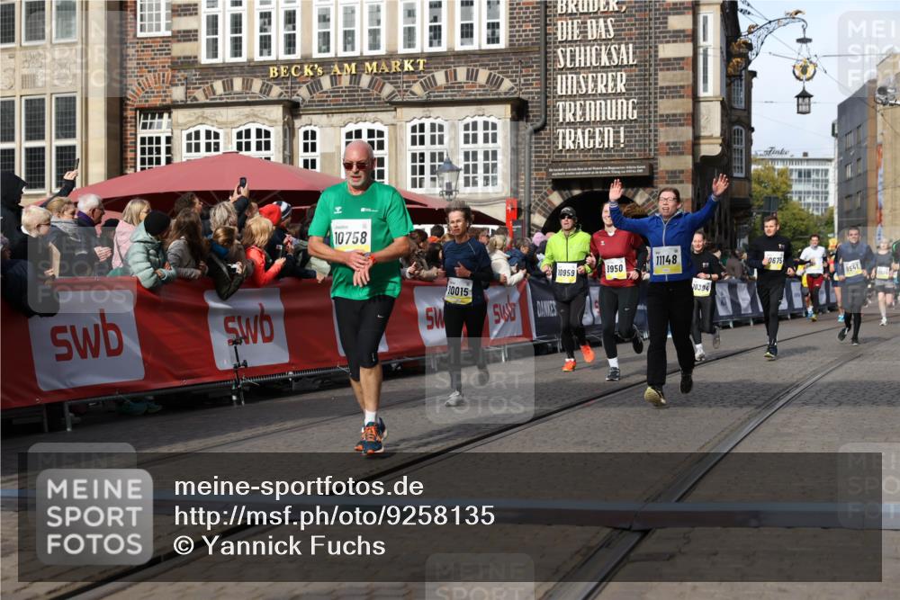 05.10.2025 - 20. swb-Marathon Bremen Yannick Fuchs http://msf.ph/oto/9258135 05.10.2025 10:56:06 Ziel 7147, 9871, 9950, 10015, 10610, 10654, 10758, 10921, 10959, 11148, 11439 meine-sportfotos.de
