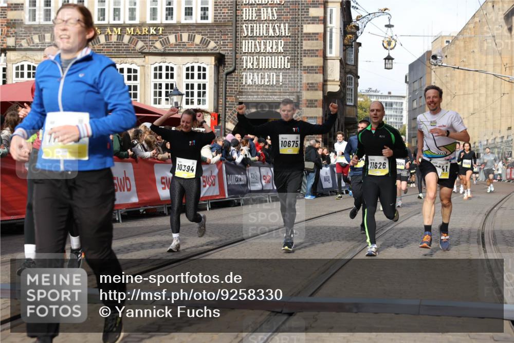 05.10.2025 - 20. swb-Marathon Bremen Yannick Fuchs http://msf.ph/oto/9258330 05.10.2025 10:56:09 Ziel 7147, 9541, 9871, 9950, 10015, 10394, 10641, 10654, 10675, 10758, 10921, 10959, 11148, 11626 meine-sportfotos.de