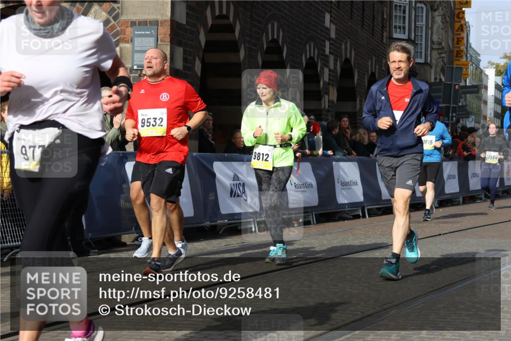 05.10.2025 - 20. swb-Marathon Bremen Strokosch-Dieckow http://msf.ph/oto/9258481 05.10.2025 11:04:43 Ziel 9532, 9623, 9750, 9765, 9771, 9812, 9927, 10422, 10451, 10532, 10557, 10964, 11035, 11427, 11546, 11615 meine-sportfotos.de