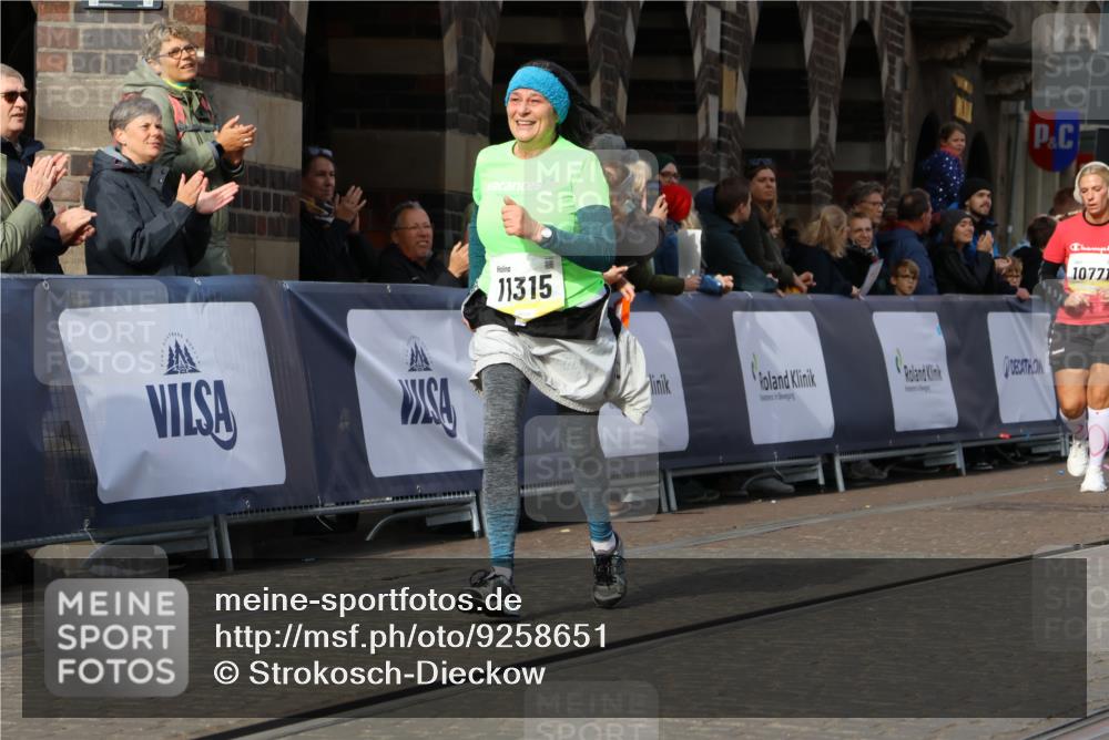 05.10.2025 - 20. swb-Marathon Bremen Strokosch-Dieckow http://msf.ph/oto/9258651 05.10.2025 11:04:51 Ziel 9220, 9530, 9813, 9866, 9927, 10684, 10771, 10891, 11180, 11315, 11372, 11559, 11615, 11636 meine-sportfotos.de