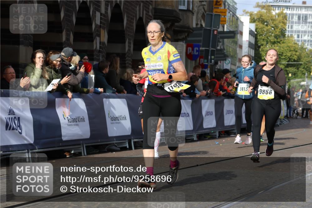 05.10.2025 - 20. swb-Marathon Bremen Strokosch-Dieckow http://msf.ph/oto/9258696 05.10.2025 11:04:52 Ziel 9220, 9530, 9813, 9866, 9927, 10684, 10771, 10891, 11180, 11315, 11372, 11478, 11559, 11636 meine-sportfotos.de