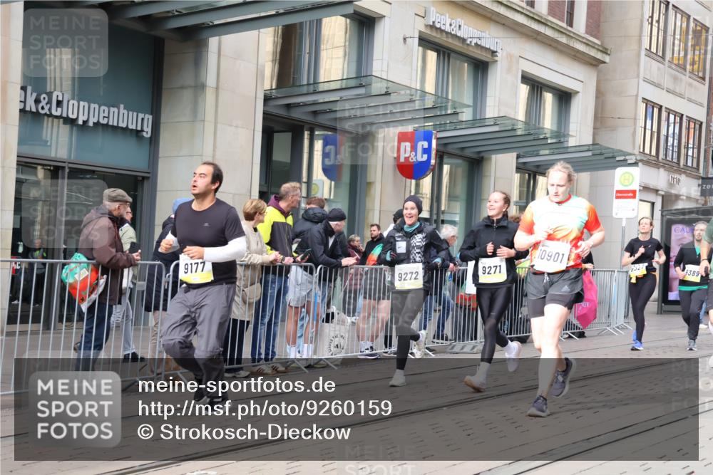 05.10.2025 - 20. swb-Marathon Bremen Strokosch-Dieckow http://msf.ph/oto/9260159 05.10.2025 11:00:22 Ziel 7178, 9177, 9271, 9272, 9327, 9389, 9531, 9827, 9858, 10063, 10071, 10079, 10182, 10518, 10571, 10690, 10872, 10901, 11003, 11034, 11071, 11155, 11162, 11255, 11511, 11534, 11595, 11610, 11619, 7178, 9177, 9271, 9272, 9327, 9389, 9531, 9827, 9858, 10063, 10071, 10079, 10182, 10518, 10571, 10690, 10872, 10901, 11003, 11034, 11071, 11155, 11162, 11255, 11511 meine-sportfotos.de