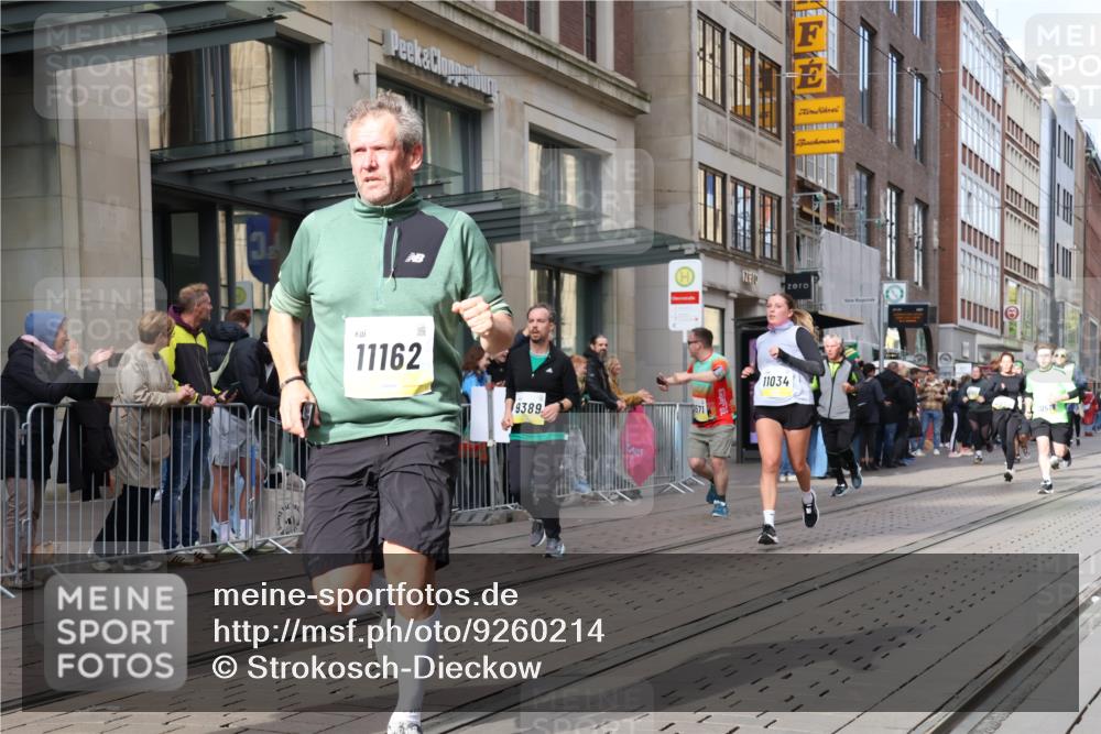 05.10.2025 - 20. swb-Marathon Bremen Strokosch-Dieckow http://msf.ph/oto/9260214 05.10.2025 11:00:24 Ziel 7178, 9177, 9271, 9272, 9327, 9389, 9531, 9827, 9858, 10063, 10079, 10182, 10258, 10518, 10571, 10690, 10872, 10901, 11003, 11034, 11071, 11155, 11162, 11255, 11511, 11534, 11610, 7178, 9177, 9271, 9272, 9327, 9389, 9531, 9827, 9858, 10063, 10079, 10182, 10258, 10518, 10571, 10690, 10872, 10901, 11003, 11034, 11071, 11155, 11162, 11255, 11511 meine-sportfotos.de
