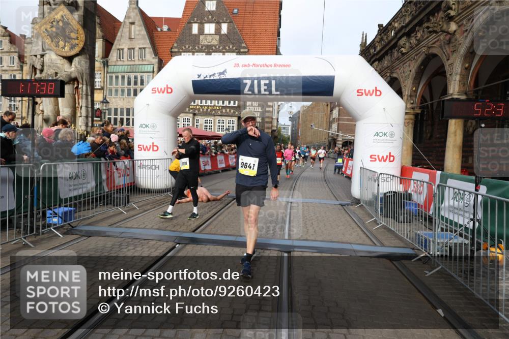 05.10.2025 - 20. swb-Marathon Bremen Yannick Fuchs http://msf.ph/oto/9260423 05.10.2025 10:48:27 Ziel 9223, 9293, 9404, 9641, 9704, 9706, 9810, 10931, 10953, 11119, 11292, 11561, 11637 meine-sportfotos.de