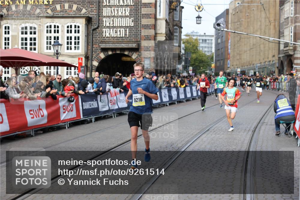 05.10.2025 - 20. swb-Marathon Bremen Yannick Fuchs http://msf.ph/oto/9261514 05.10.2025 10:49:06 Ziel 9216, 9255, 9583, 10047, 10733, 10877, 10973, 11248 meine-sportfotos.de