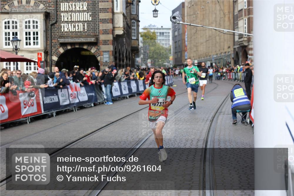 05.10.2025 - 20. swb-Marathon Bremen Yannick Fuchs http://msf.ph/oto/9261604 05.10.2025 10:49:08 Ziel 9216, 9255, 9317, 9583, 10733, 10877, 10973, 11248 meine-sportfotos.de
