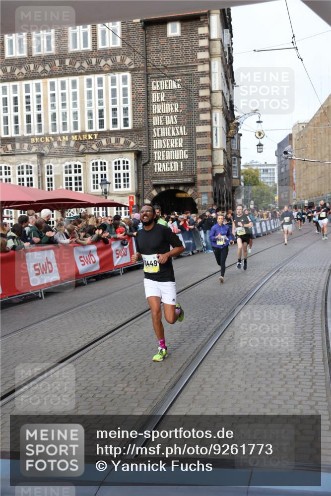 05.10.2025 - 20. swb-Marathon Bremen Yannick Fuchs http://msf.ph/oto/9261773 05.10.2025 10:49:13 Ziel 7202, 9014, 9216, 9317, 9556, 10449, 10733, 11695 meine-sportfotos.de