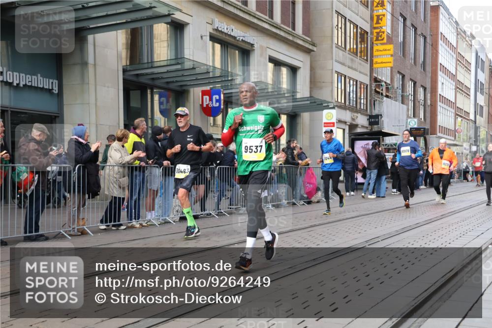 05.10.2025 - 20. swb-Marathon Bremen Strokosch-Dieckow http://msf.ph/oto/9264249 05.10.2025 11:04:04 Ziel 8111, 9394, 9448, 9537, 9610, 9684, 10098, 10278, 10439, 10483, 10531, 10674, 10678, 10869, 10956, 11001, 11044, 11077, 11196, 11200, 11542, 11685, 11704, 8111, 9394, 9448, 9537, 9610, 9684, 10098, 10278, 10439, 10483, 10531, 10674, 10678, 10869, 10956, 11001, 11044, 11077, 11196, 11200, 11542, 11685 meine-sportfotos.de