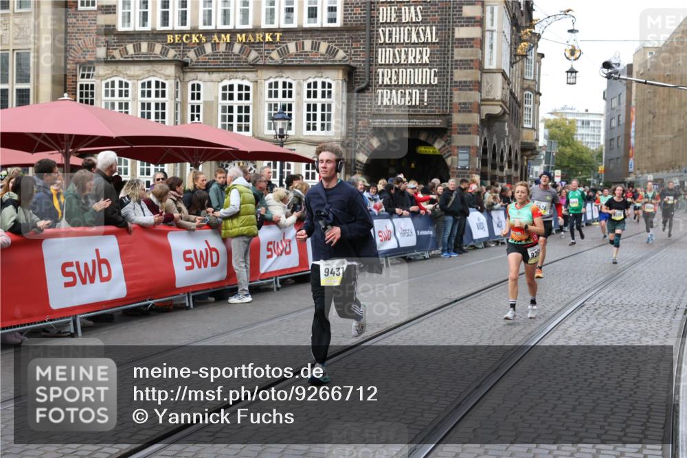 05.10.2025 - 20. swb-Marathon Bremen Yannick Fuchs http://msf.ph/oto/9266712 05.10.2025 10:51:48 Ziel 8333, 9259, 9268, 10436, 10584, 10716, 10918, 11484 meine-sportfotos.de