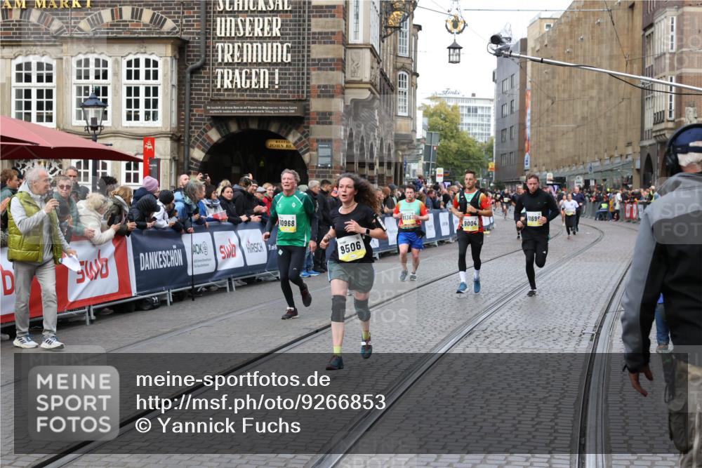 05.10.2025 - 20. swb-Marathon Bremen Yannick Fuchs http://msf.ph/oto/9266853 05.10.2025 10:51:51 Ziel 8333, 9259, 9268, 9506, 10436, 10716, 10968, 11484, 11689, 11696 meine-sportfotos.de