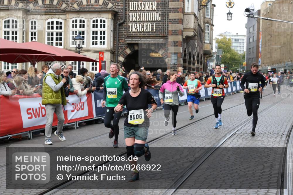 05.10.2025 - 20. swb-Marathon Bremen Yannick Fuchs http://msf.ph/oto/9266922 05.10.2025 10:51:52 Ziel 8333, 9004, 9259, 9268, 9506, 10436, 10716, 10968, 11484, 11689, 11696 meine-sportfotos.de