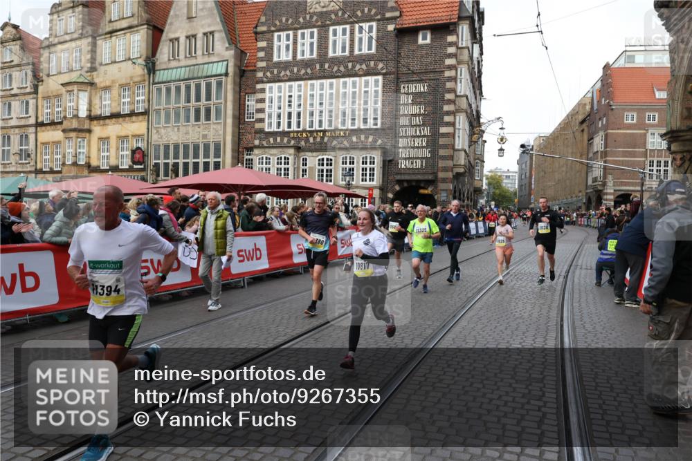 05.10.2025 - 20. swb-Marathon Bremen Yannick Fuchs http://msf.ph/oto/9267355 05.10.2025 10:52:02 Ziel 9004, 9683, 10380, 10581, 10625, 10817, 11080, 11136, 11325, 11361, 11394 meine-sportfotos.de