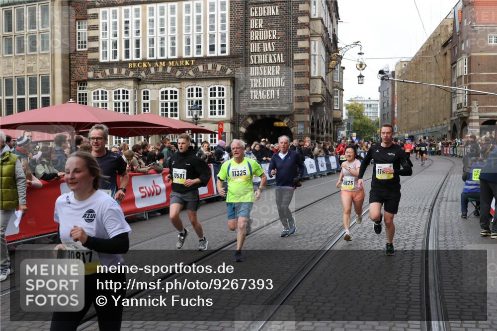 05.10.2025 - 20. swb-Marathon Bremen Yannick Fuchs http://msf.ph/oto/9267393 05.10.2025 10:52:03 Ziel 9683, 10380, 10581, 10625, 10817, 11080, 11136, 11325, 11361, 11394 meine-sportfotos.de
